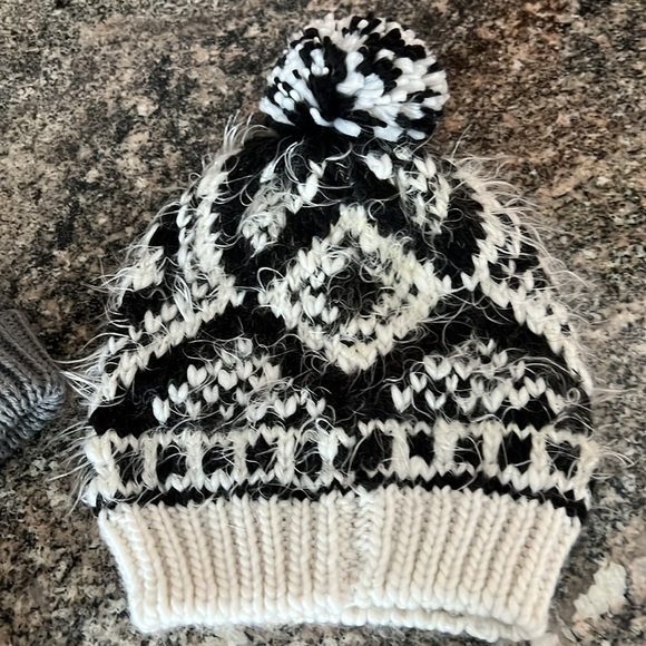 Winter Hat Trio - Picture 9 of 9